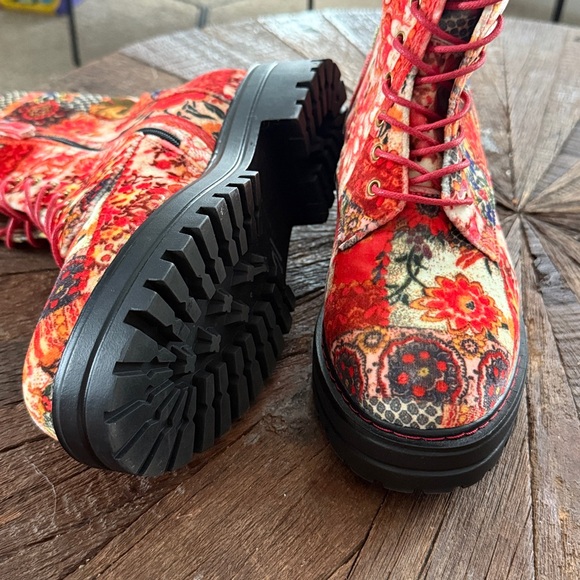 Aerosoles Aware x Laura Ashley Shelton Quilted Combat Boot Red Velvet Floral - Picture 7 of 9